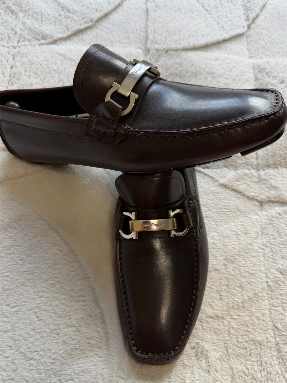 LIKE NEW! $895 Salvatore Ferragamo Brown Leather Gancini Bit Driving Loafers 8 D